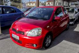 Toyota, Vitz, 2001, Ручной, бензин