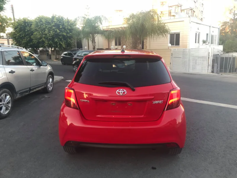 Toyota Yaris 2015