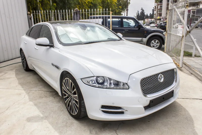 Jaguar XJ 2011