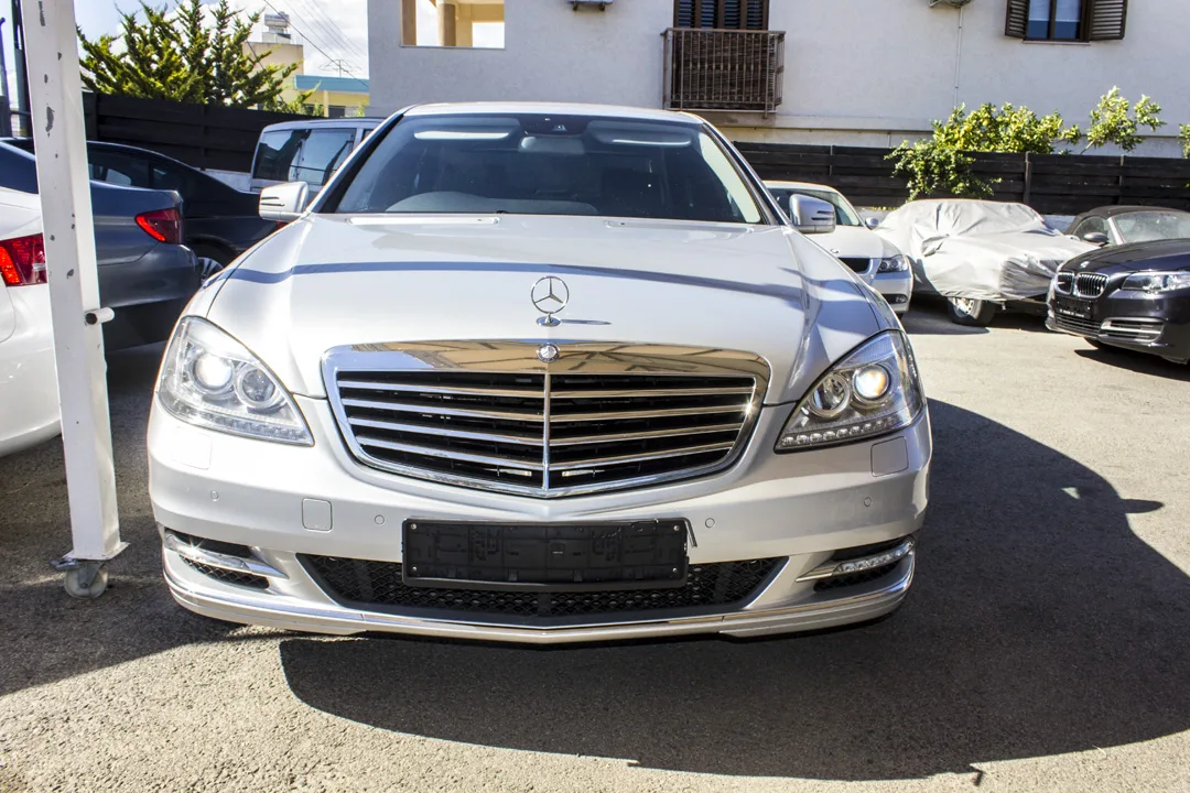 Mercedes-Benz S-Class 2013
