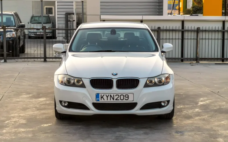 BMW Series 3 316I 2010