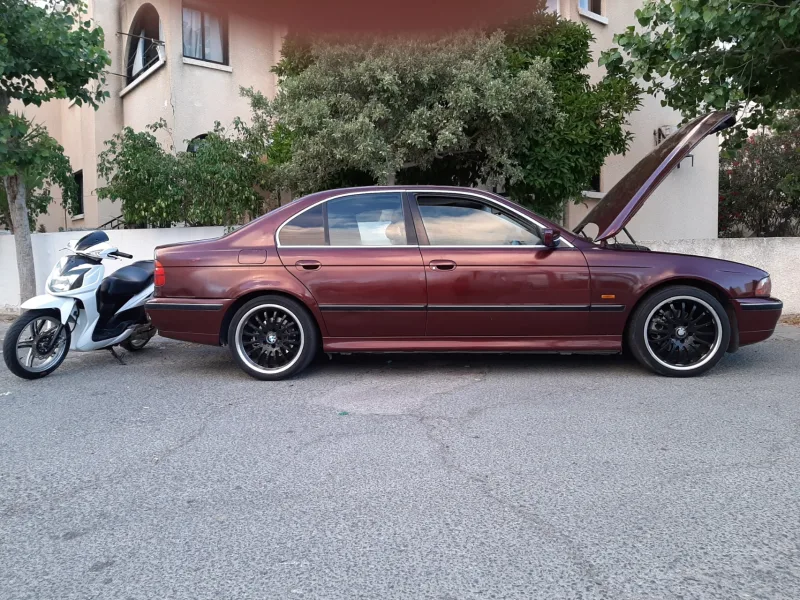 BMW Series 5 520D 2000