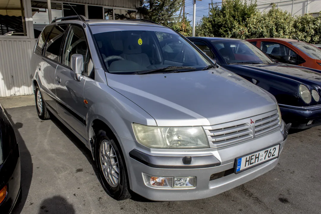 Mitsubishi Rvr 1999
