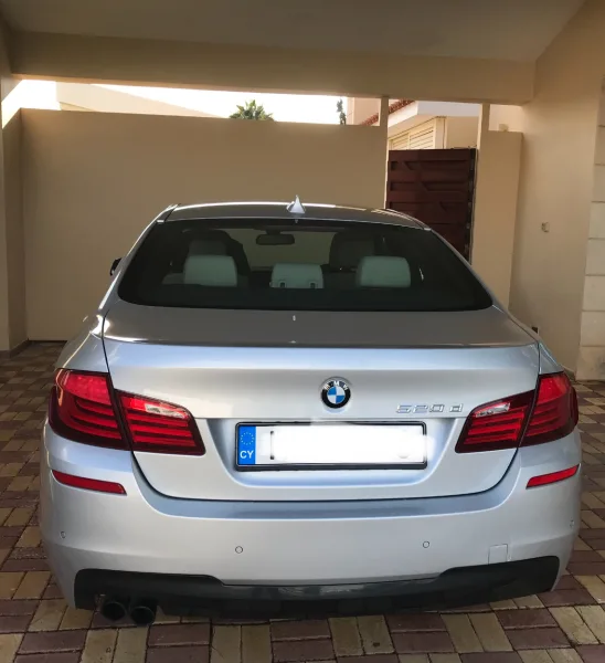 BMW Series 5 520D 2011