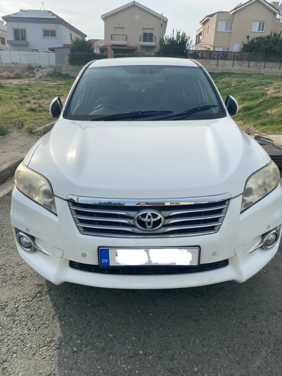 Toyota RAV4 2010