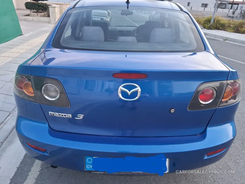 Mazda Mazda3 2005