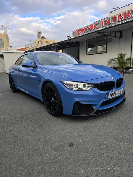 BMW M4 2016