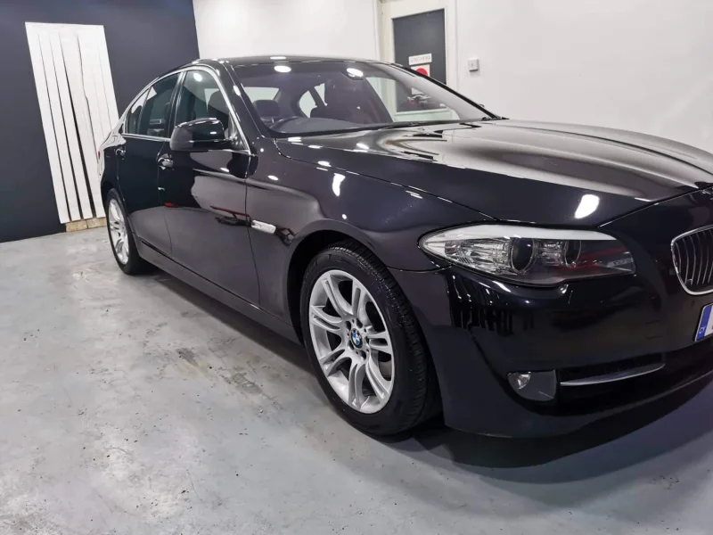 BMW Series 5 520D 2010