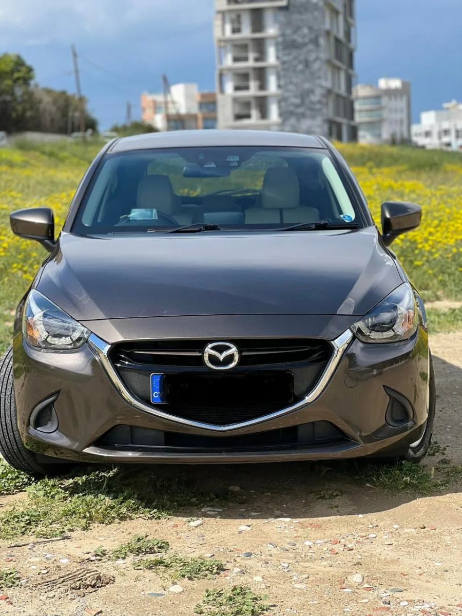 Mazda 2 2016