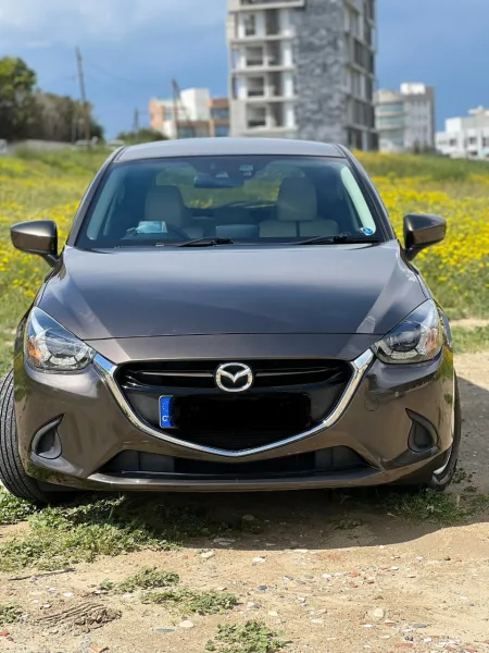Mazda 2 2016