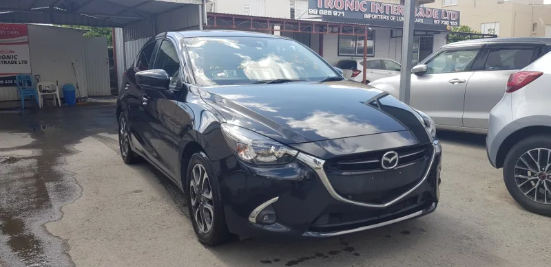 Mazda 2 2017