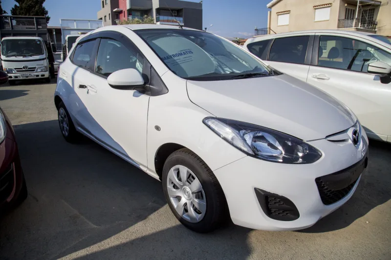 Mazda 2 2014